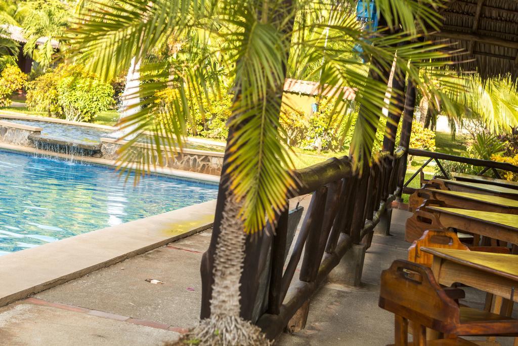 Hotel Guanacaste Lodge Playa Flamingo Buitenkant foto